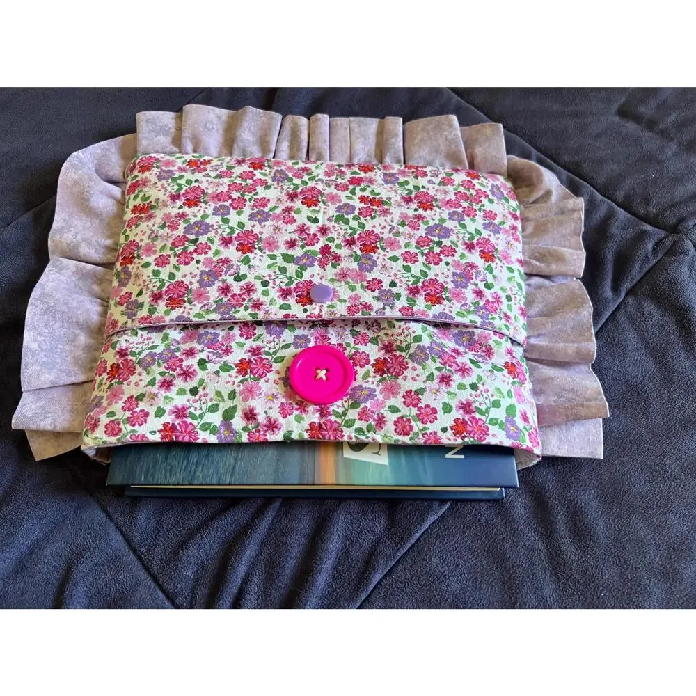 NWOT Ruffle Trim Mini Book Sleeve, Front Pocket - Picture 8 of 12